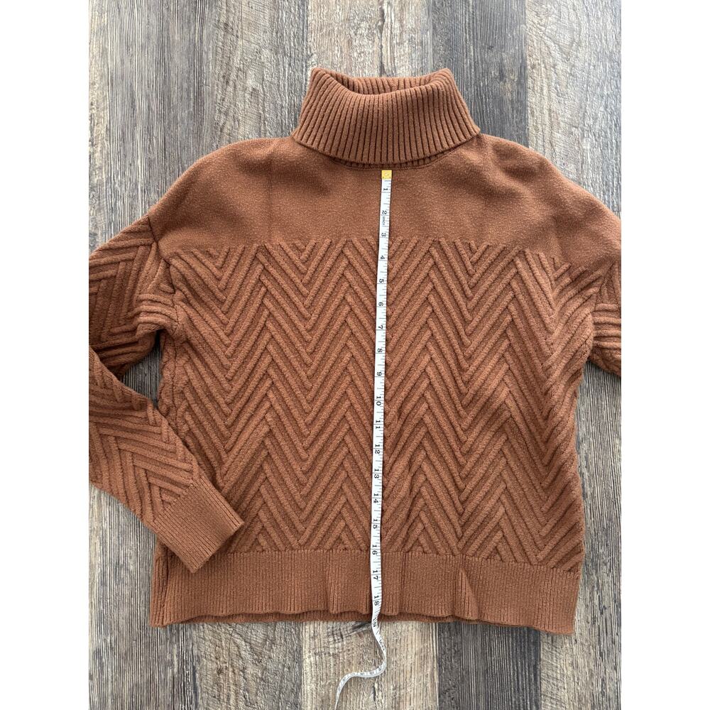 Truth Brown Chevron Pattern Turtleneck Sweater - image 3